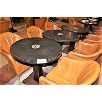 3 houten ronde/ovalen tafels, afm plm 70x80cm met 6 kuipzetels DURLET, bruine skai bekleed, beschadigd